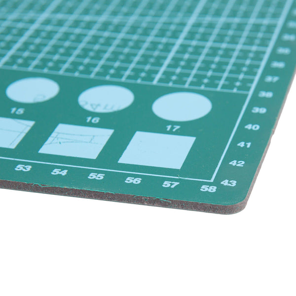 Nicola Spring Green A2 (45 X 60cm) Cutting Mat