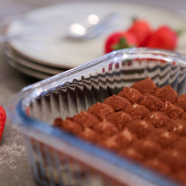 Nicola Spring Optical Rectangular Glass Cake Dish - 20cm X 15cm