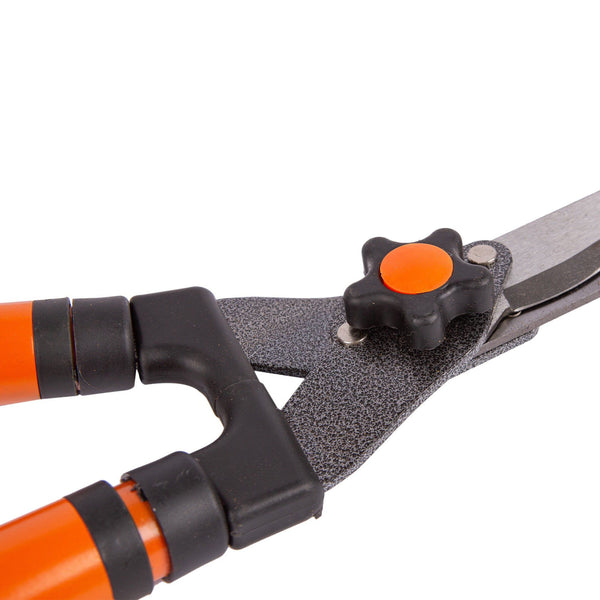 Nicola Spring Red 33.5-55.5cm Carbon Steel Telescopic Hedge Shears