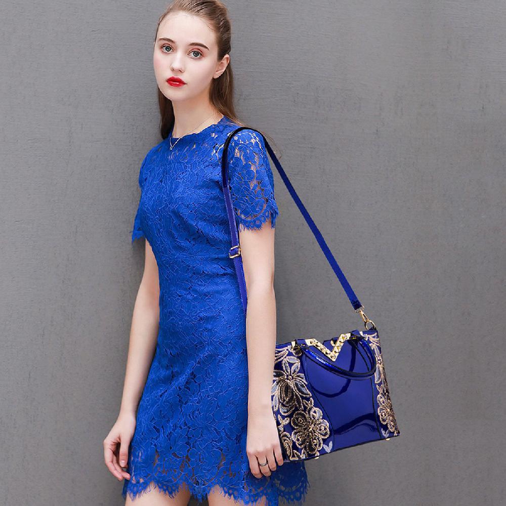 Nicole & Doris Gold Flower Decor Women Fashion Messenger Bag