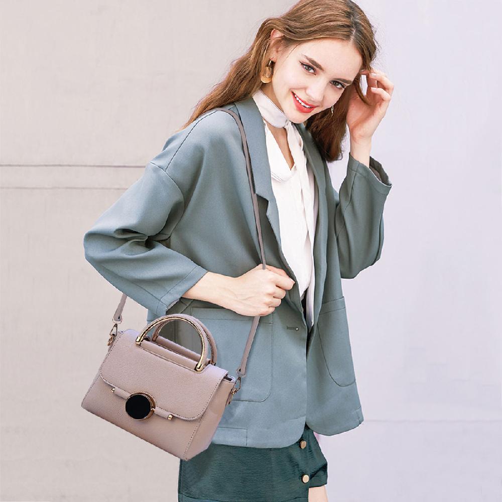 Nicole & Doris Circular Decoration Messenger Bag