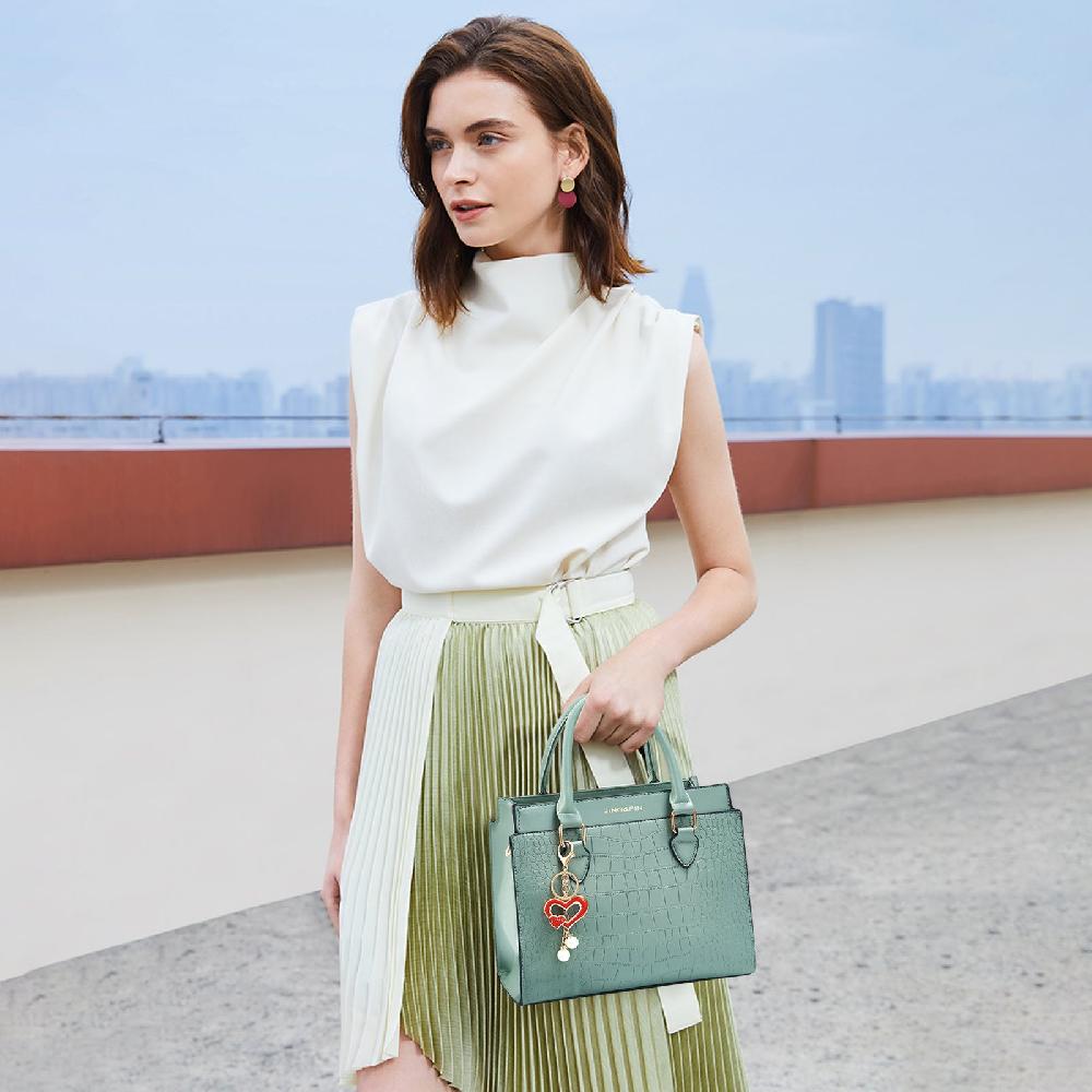 Nicole & Doris NICOLE&DORIS Croc Decor Heart Pendant Ladies Messenger Bag