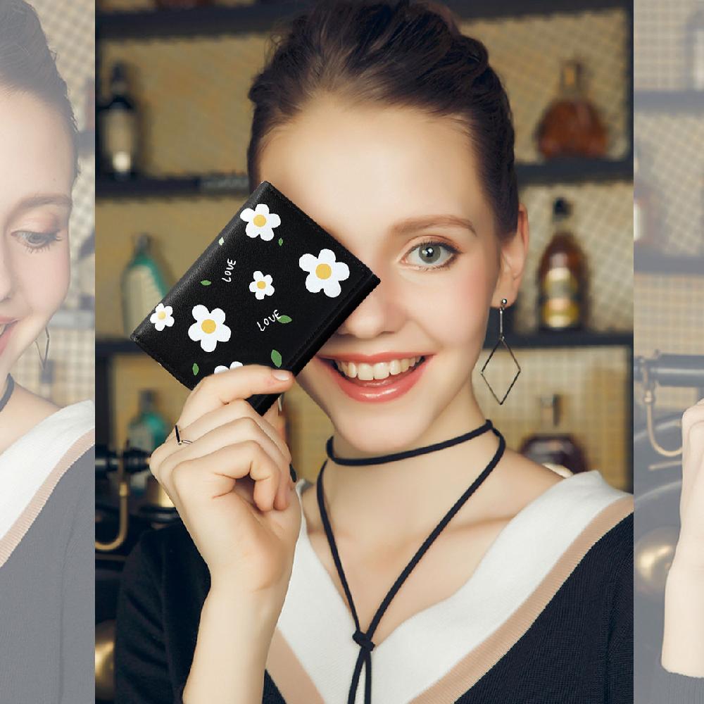 Nicole & Doris Flower Graphic Wallet