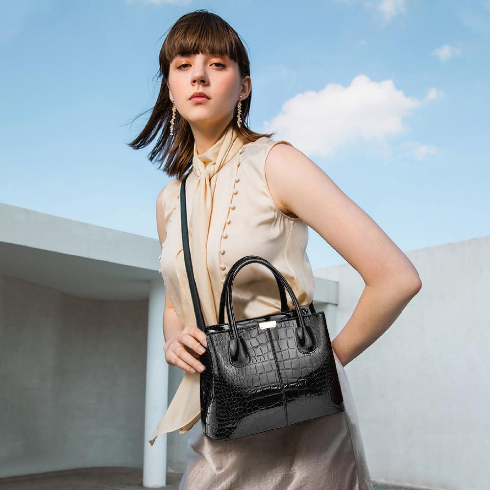 Nicole & Doris Leather Patent Bag