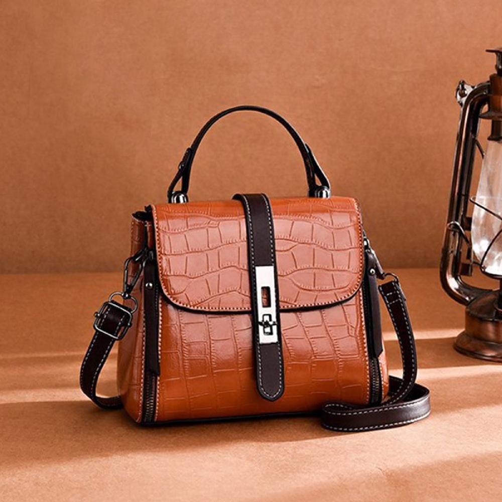 Nicole & Doris Mini Metal Lock Messenger Bag