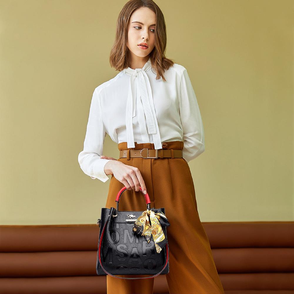 Nicole & Doris Printed Shoulder Bags