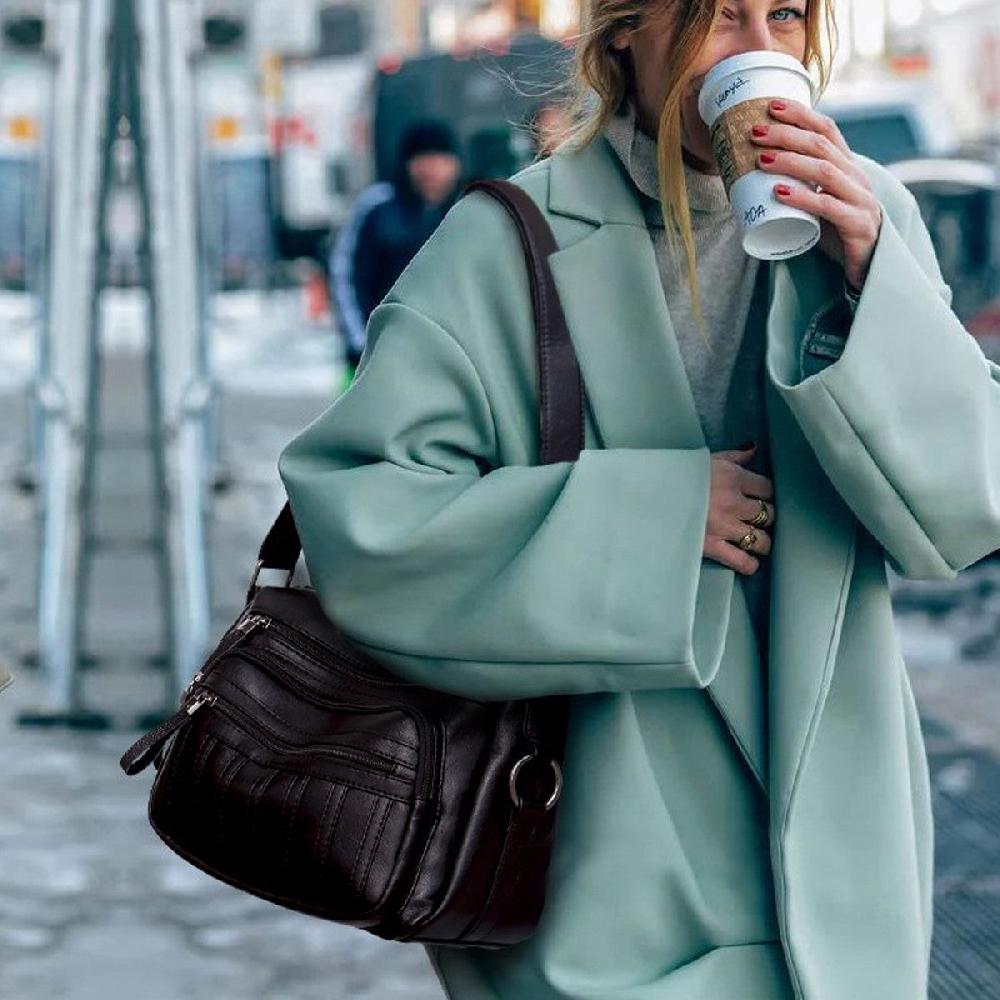 Nicole & Doris Retro Women Messenger Bag