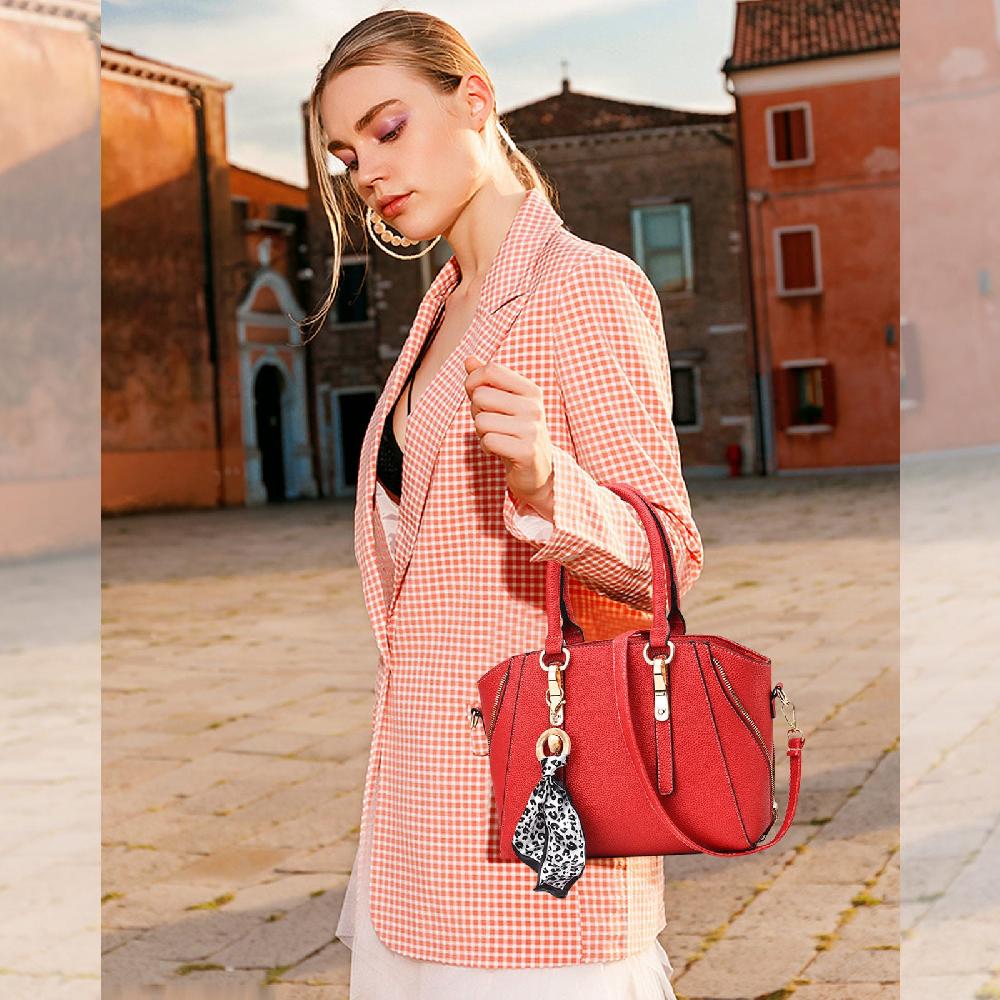 Nicole & Doris Silk Scarf Decor Messenger Bag