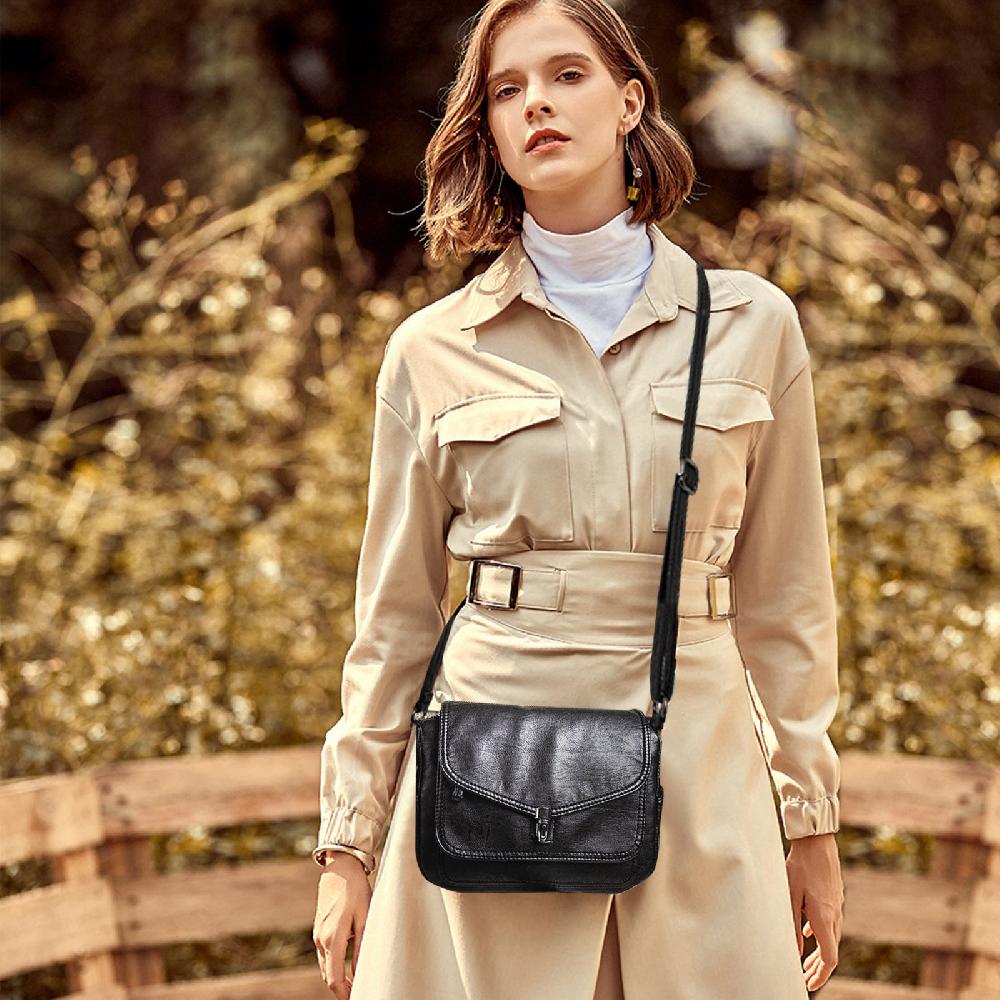 Nicole & Doris Women Small Crossbody Bag