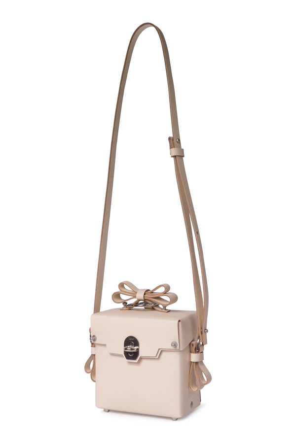 Niels Peeraer MADE TO ORDER/Gift Box Shoulder Bag