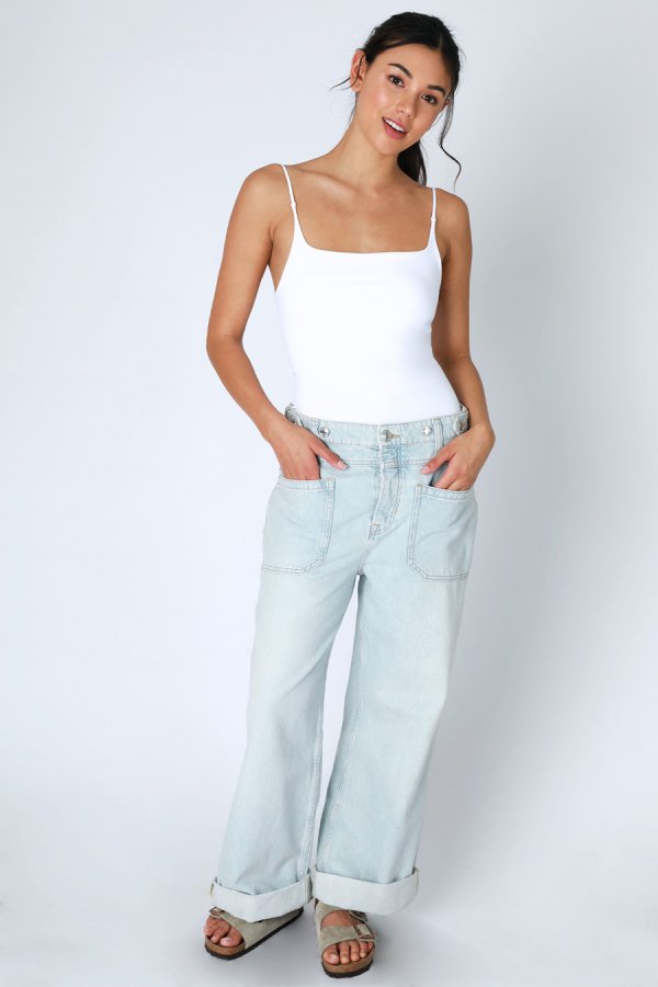 Nikibiki Clean Line Square Cami