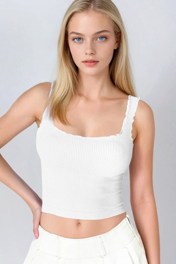 nikibiki Lettuce Edge Crop Top