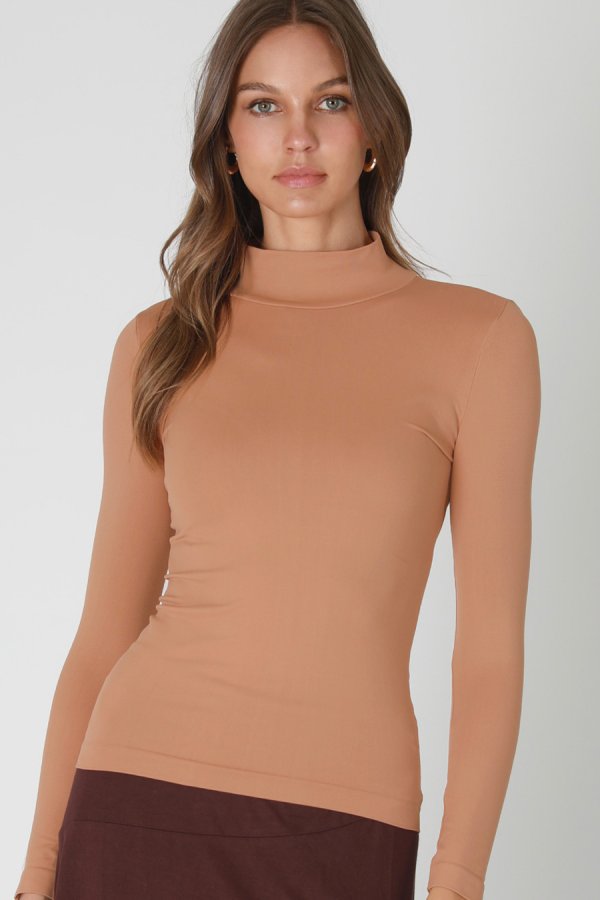 nikibiki Long Sleeve Mock Neck Top