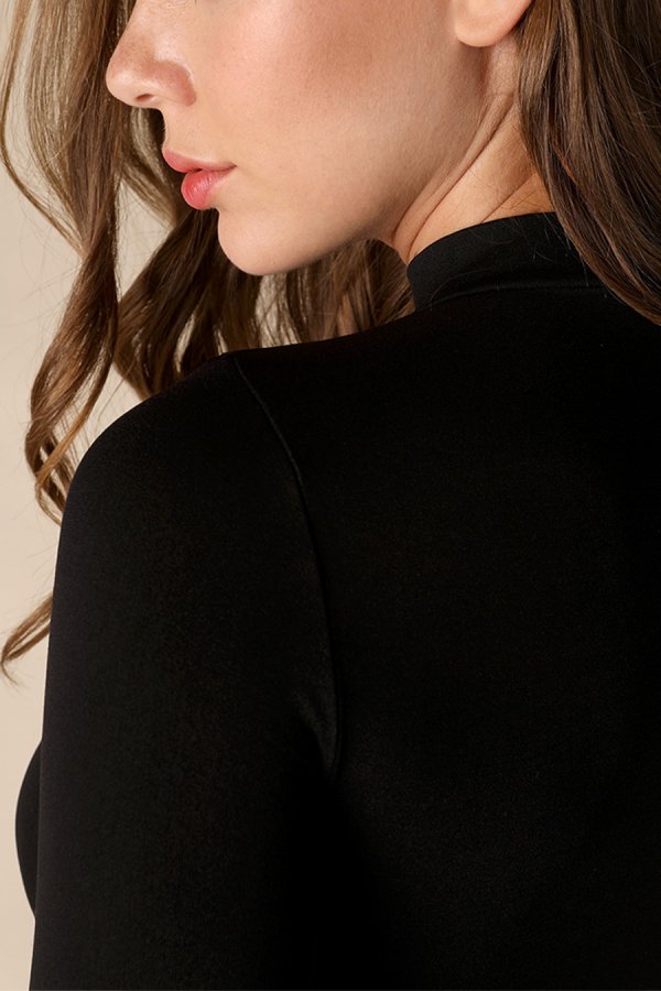 Nikibiki Mock Neck Crop Top