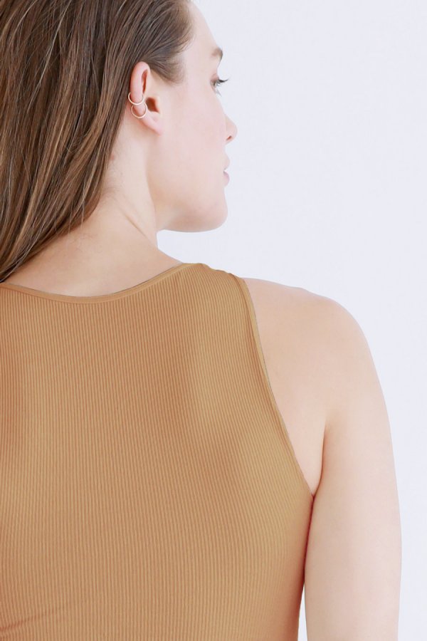 Nikibiki Ribbed Highneck Crop Top