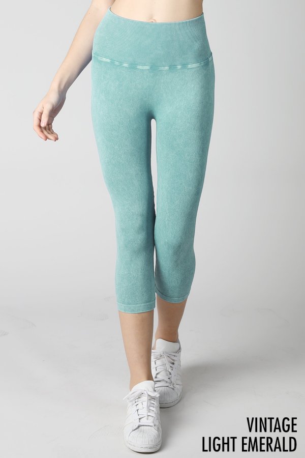 Nikibiki Vintage High Waist Capri