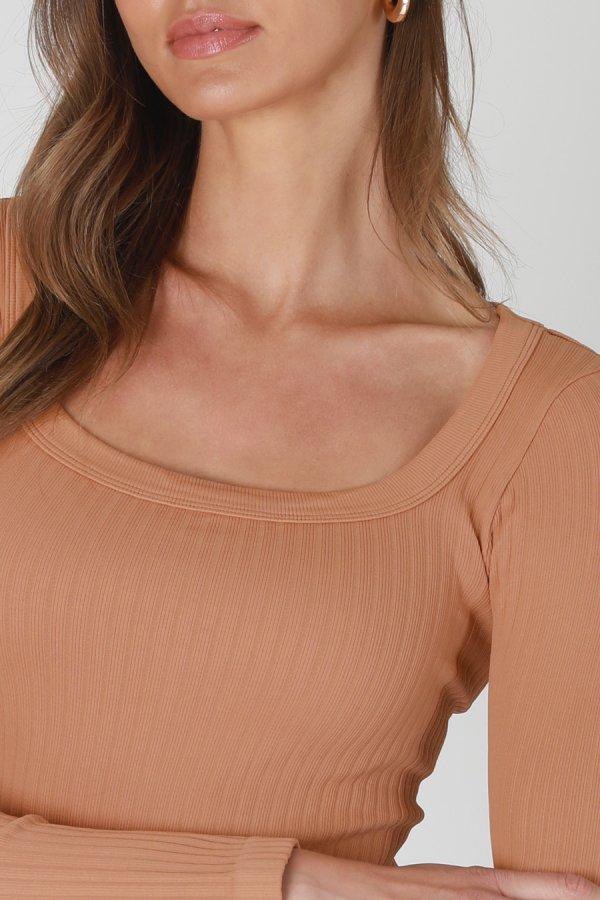 Nikibiki Wide Ribbed Square LS Top