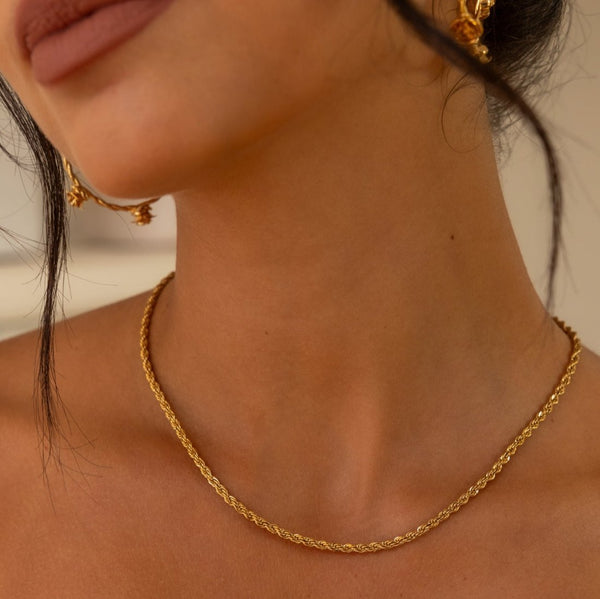 Nikita By Niki Twist Chain Necklace - Gold