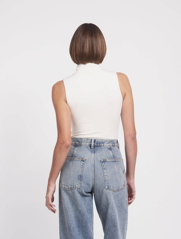 Ninety Percent Jade Body In Chalk White