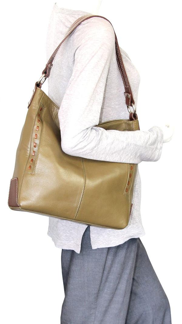 Nino Bossi Alyssa Hobo