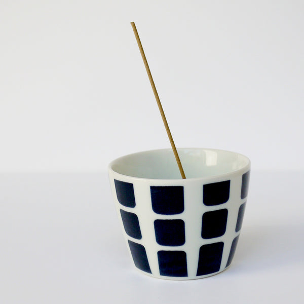 Nippon Kodo MOd MoTif CoLleCTiOn: Incense Burner - Cup Barroque
