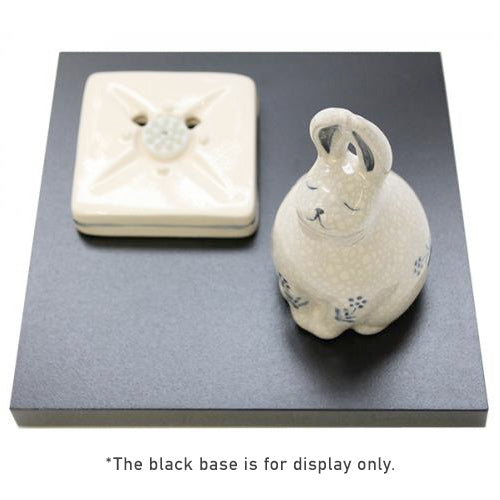 Nippon Kodo PORCELAIN INCENSE BURNER - Rabbit