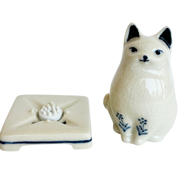 Nippon Kodo PORCELAIN INCENSE BURNER - Cat (White Finish)