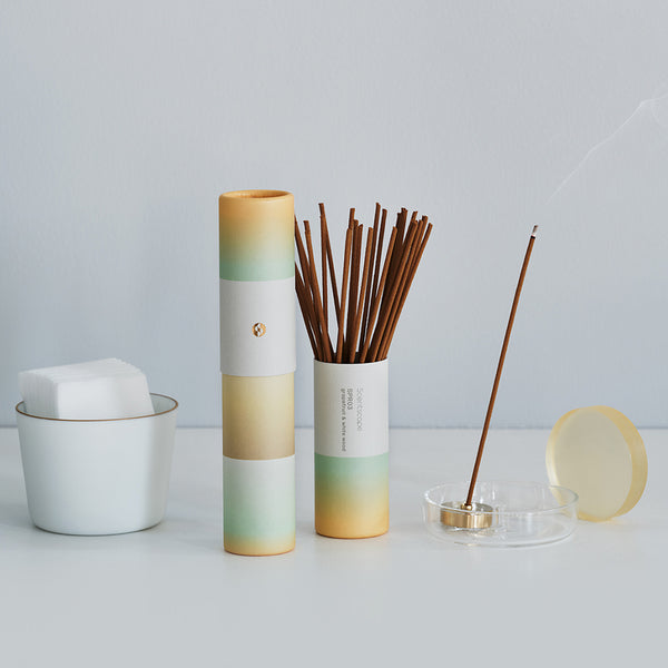 Nippon Kodo SCENTSCAPE - Grapefruit & White Wood 30 Sticks