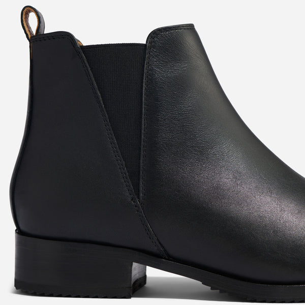 Nisolo Eva Everyday Chelsea Boot