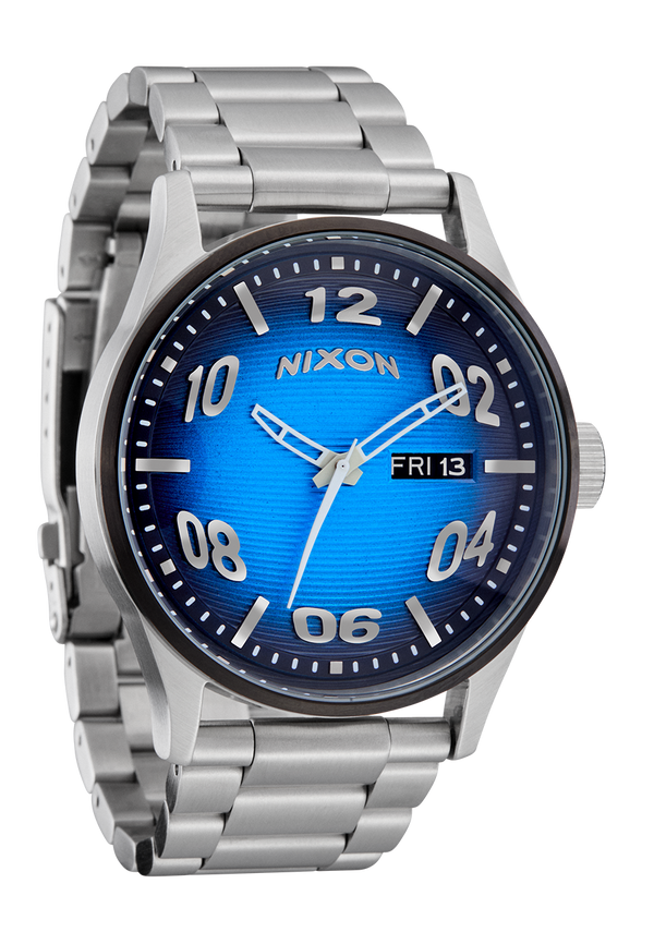 Nixon Fisheye Sentry Stainless Steel Watch | Fisheye / Silver / Polar Blue | Unique Wristwatch