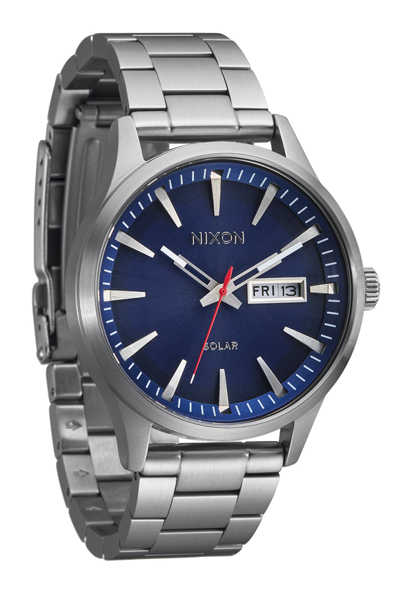 Nixon Sentry Solar Stainless Steel | Navy Sunray / Silver | Blue Face Silver Watch