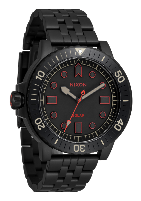 Nixon Stinger 44 Watch | All Black / Lum | Stainless Steel Dive Watch | Solar-Powered