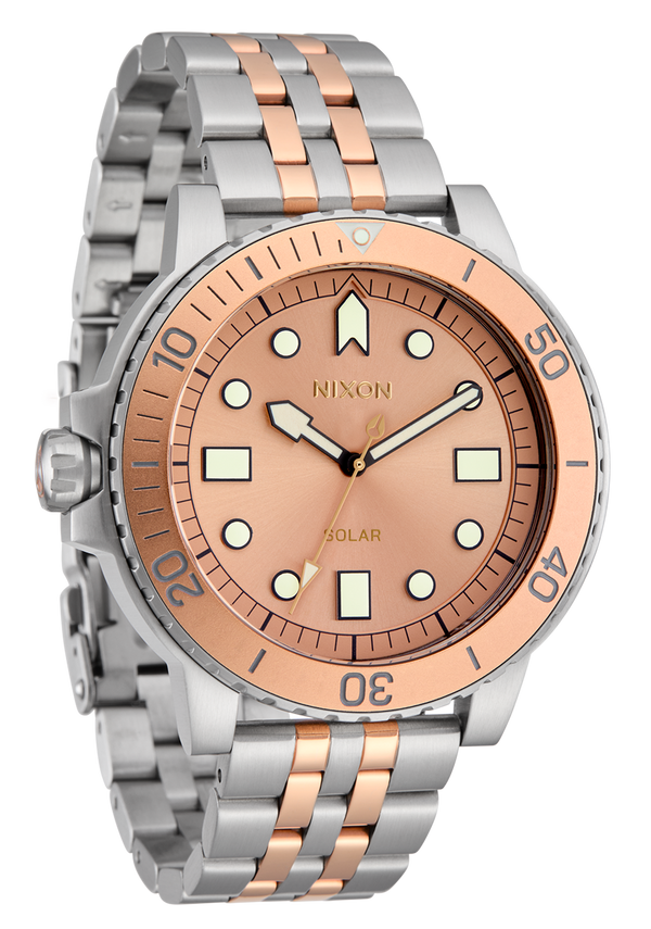 Nixon Stinger 44 Watch | Silver / Coral | Stainless Steel Dive Watch | Solar-Powered