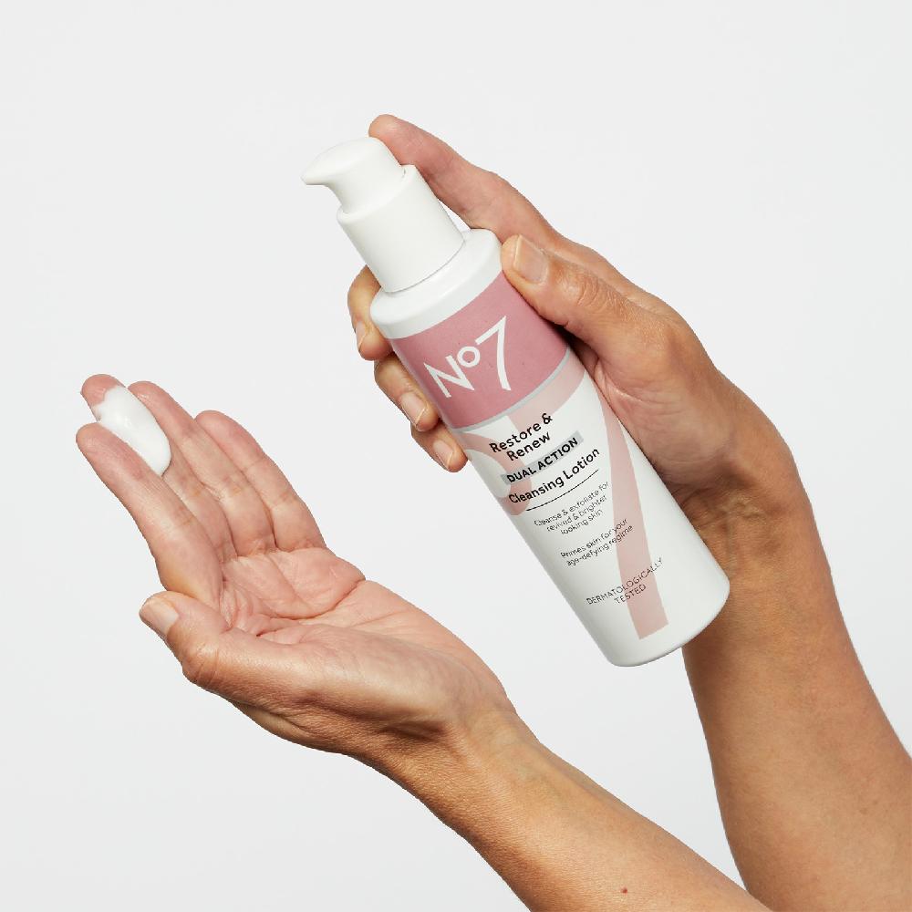 No7 Restore & Renew Cleansing Lotion