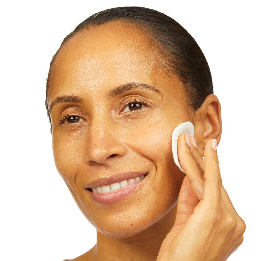 No7 Protect & Perfect Intense Advanced Cleansing Water