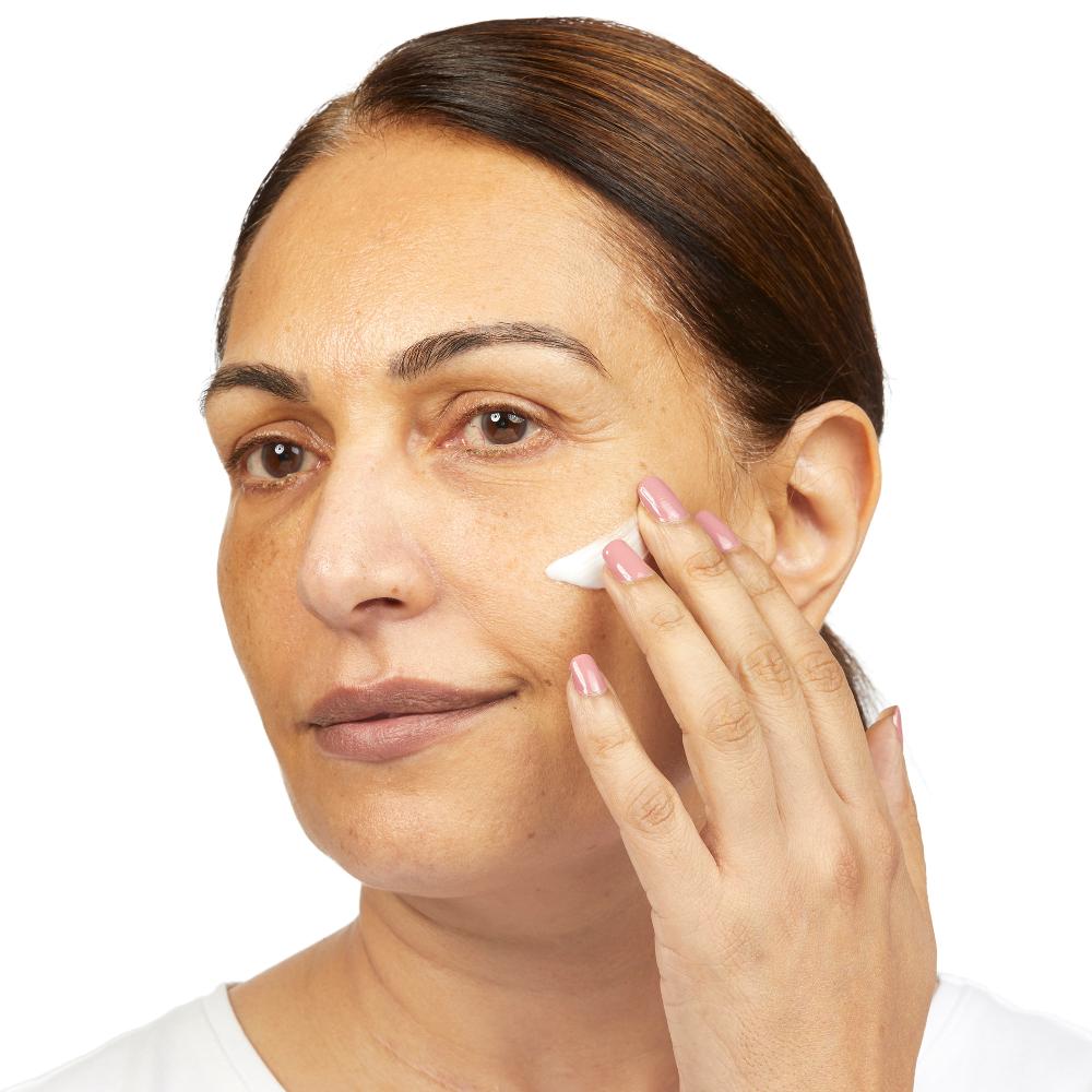 No7 Restore & Renew Multi Action Face & Neck Fragrance Free Night Cream (50ml)