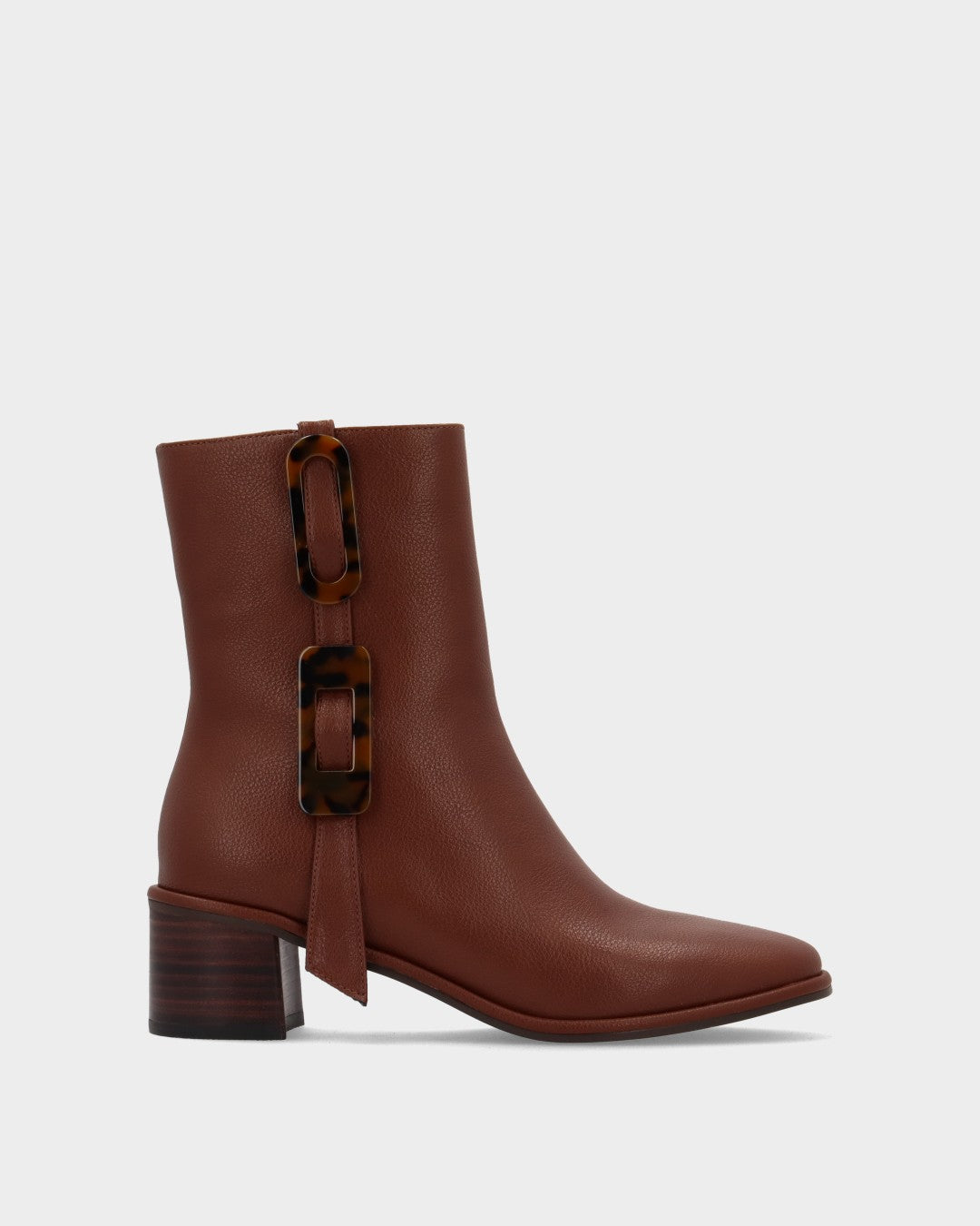 noa harmon Solene Marrón