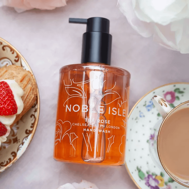 Noble Isle Blush Of Romance Gift Set