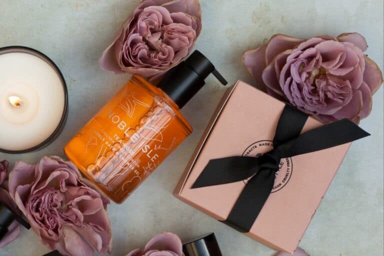 noble isle Tea Rose Luxury Bubble Bath & Shower Gel