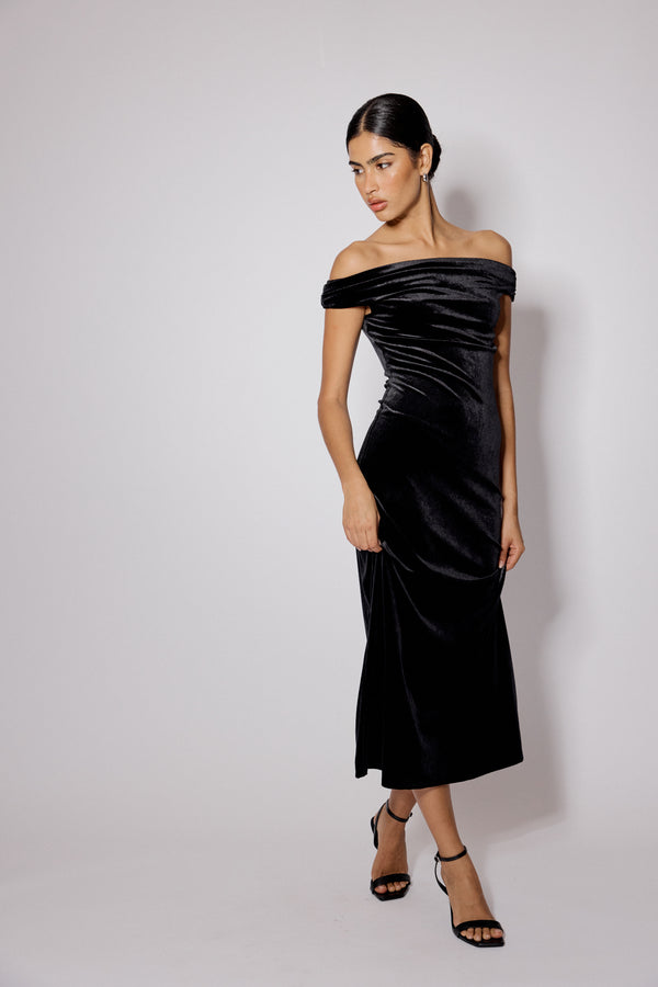 Nobody’s Child Black Off Shoulder Velvet Pippa Maxi Dress