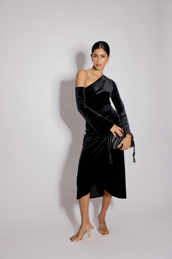 nobody’s child Black Velvet Asymmetric Virgo Midi Dress