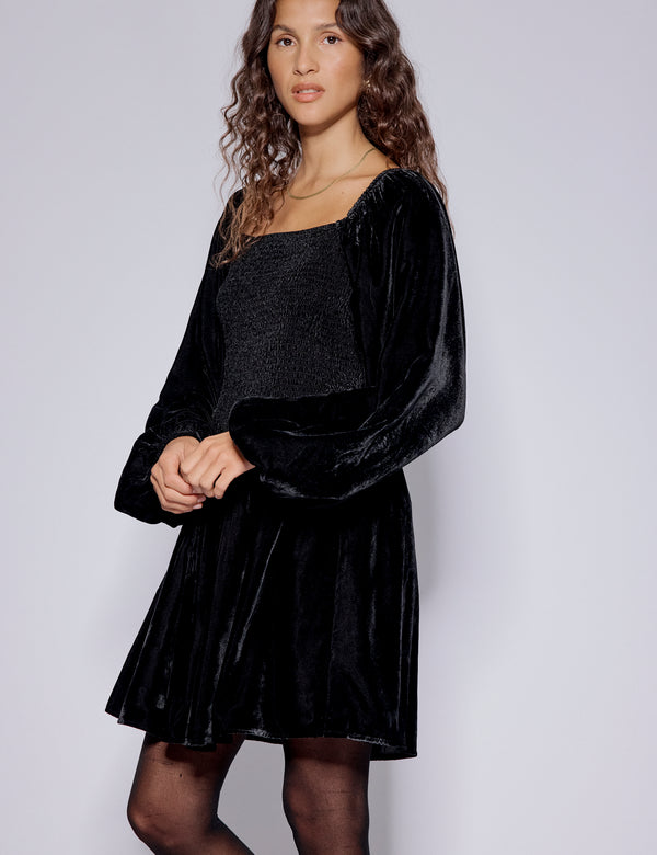 nobody’s child Black Velvet Balloon Sleeve Jupiter Mini Dress