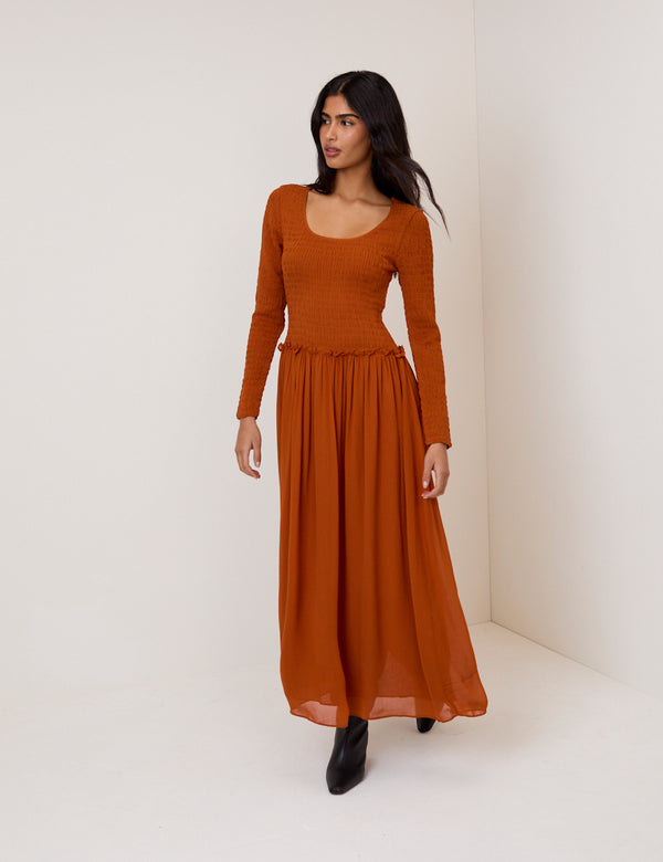 nobody’s child Brown Shirred Long Sleeve Sorelle Midi Dress