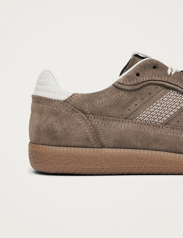 Nobody’s Child Alohas Rife Taupe Leather Trainers