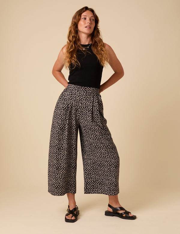 nobody’s child Black Floral Cropped Zeena Trousers