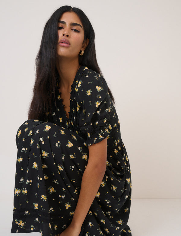 Nobody’s Child Black Floral Saffy Midi Dress