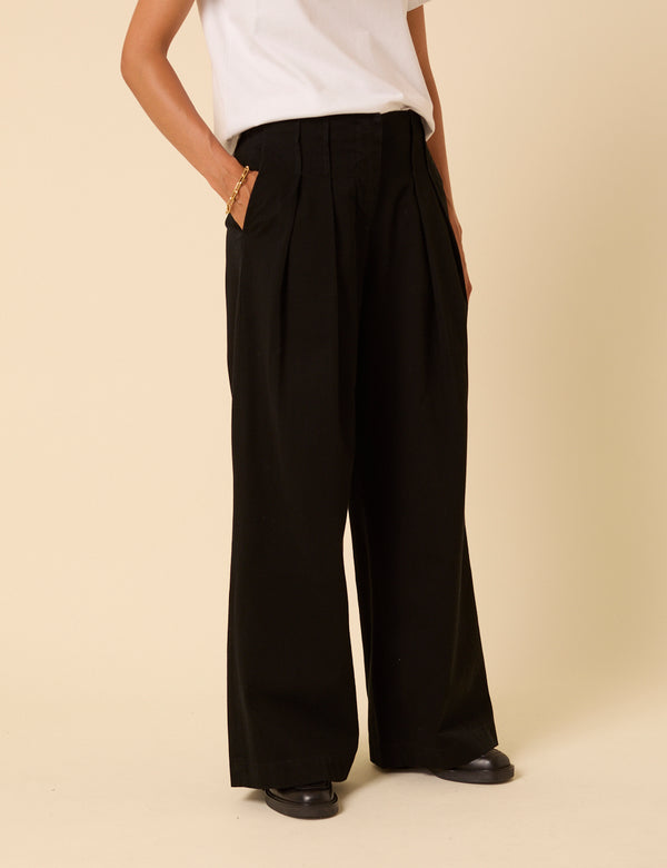 Nobody’s Child Black Pleated High-Waisted Trousers