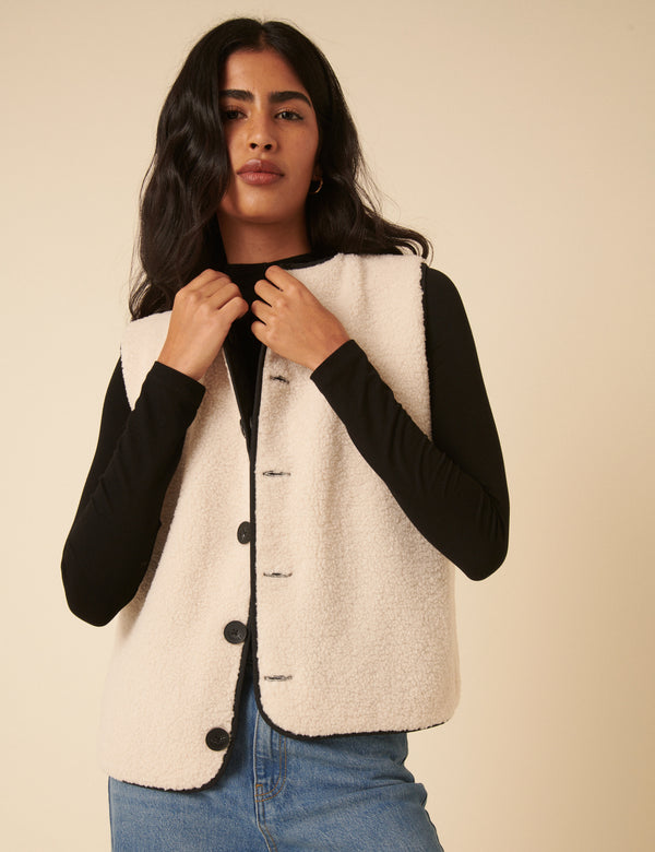 nobody’s child Black Quilted Borg Reversible Gilet