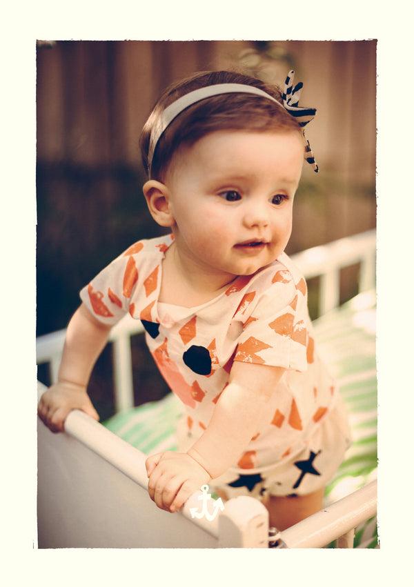 Noé & Zoë Berlin Baby Tee // Green Stars