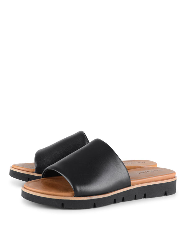 Nokwol Darla Black Leather